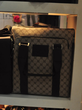 男包箱包商場爆款 融合國際設計趨勢的時尚選擇